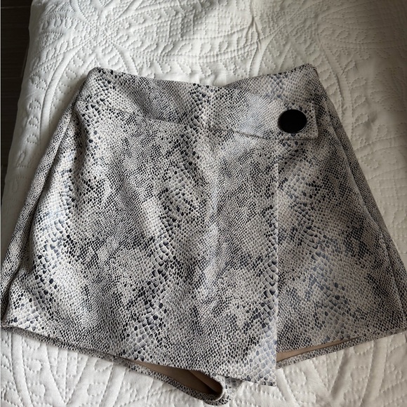 Zara Snake-Print Wrap Mini Skirt - Beige & Black - Picture 3 of 9